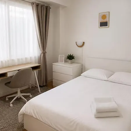 просторен с 2 спални - идеален център Apartman *