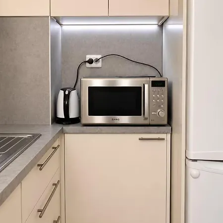 Apartman просторен с 2 спални - идеален център *